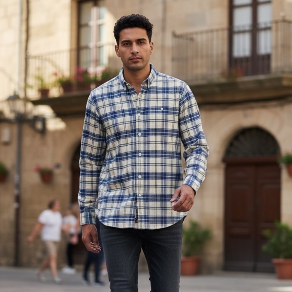 Banana Republic Men's Blue and Green Plaid Shirt